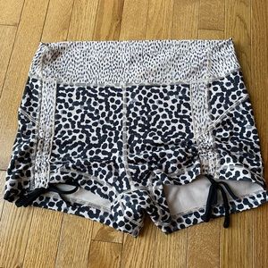 Lululemon liberty high rise shorts